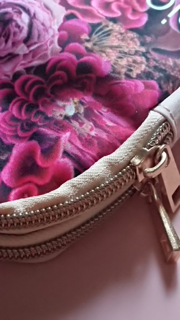 フローラルギフトポーチ