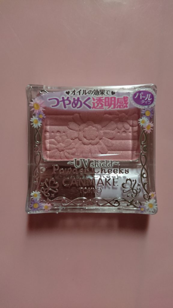 キャンメイクのチーク（シアーピーチ）