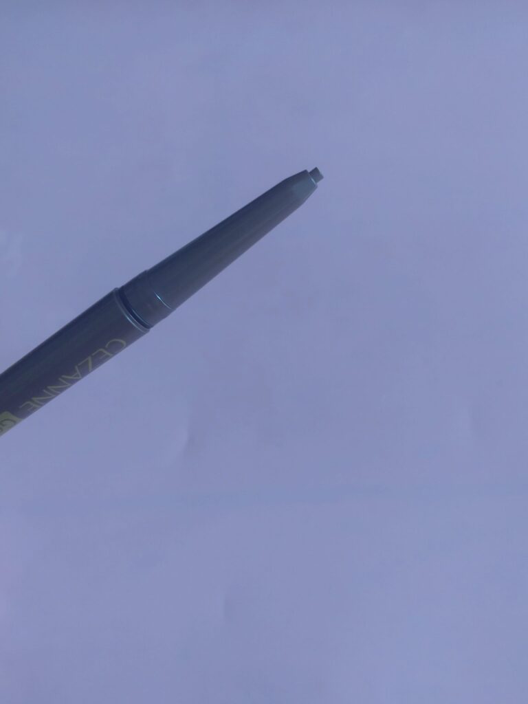 セザンヌのアイライナー