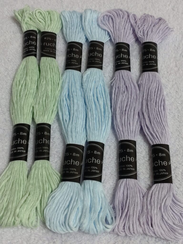 セリアのパステルカラーの刺繍糸